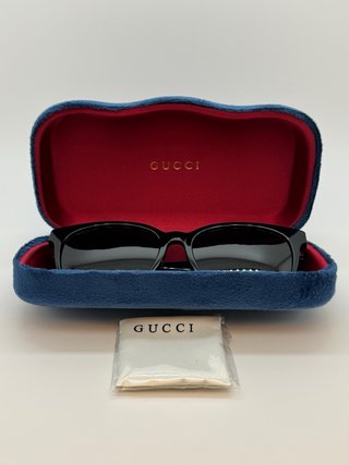 GUCCI BLACK GG LOGO SUNGLASSES - PRISTINE CONDITIO