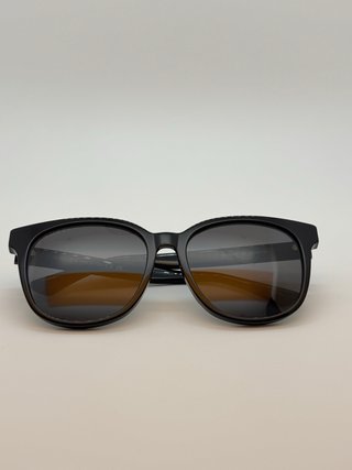 GUCCI BLACK GG LOGO SUNGLASSES - PRISTINE CONDITIO