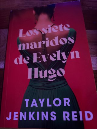 Siete Maridos de Evelyn Hugo, Los -V3* - B4p