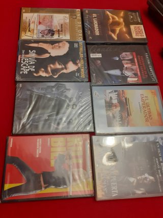 Lote aprox 56 DVD's varios géneros