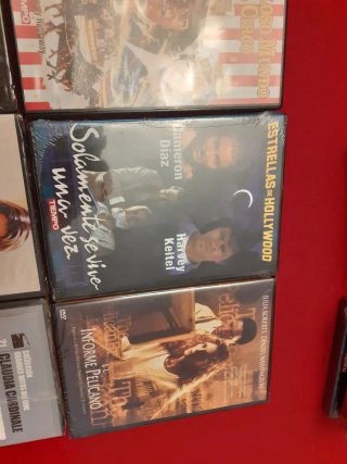 Lote aprox 56 DVD's varios géneros