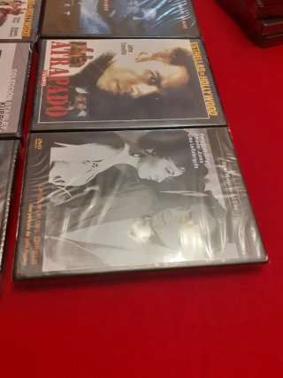Lote aprox 56 DVD's varios géneros