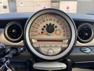 MINI Mini 2010 gasolina pegatina c