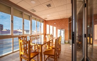 ALQUILER BAR-CAFETERÍA-RESTAURANTE