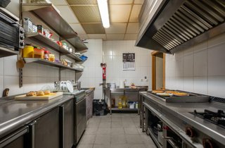 ALQUILER BAR-CAFETERÍA-RESTAURANTE