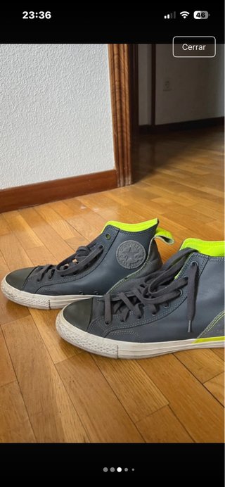 Zapatillas Converse grises y verdes