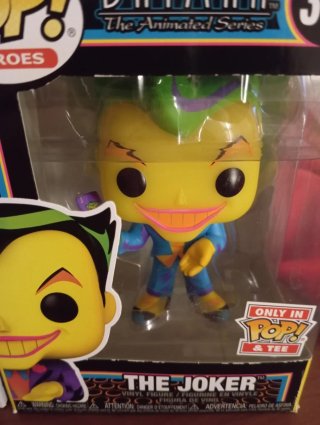 Funko Pop The Joker e Harley Quinn Batman serie 90s