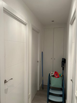 Instalación de puertas blancas
