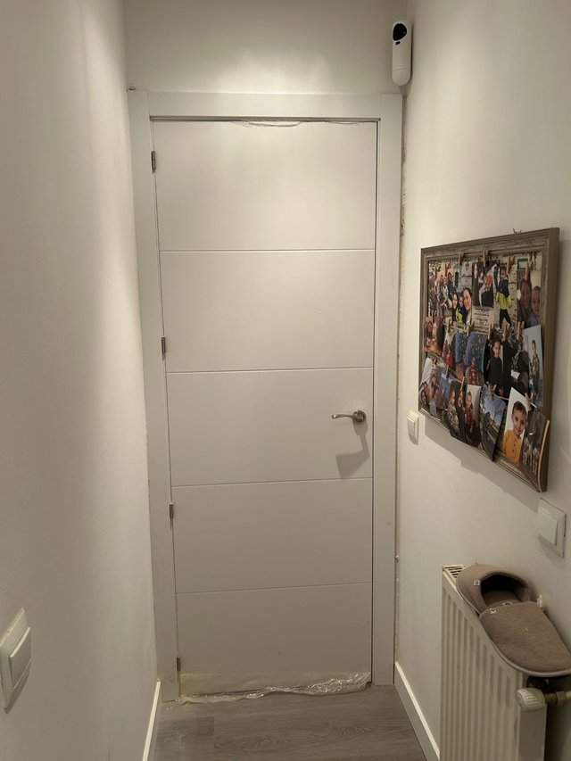 Instalación de puertas blancas