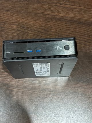Fujitsu Esprimo Q920 Mini PC Negro/Rojo + monitor