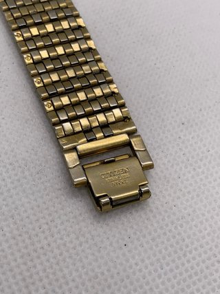 Reloj Citizen Vintage Dorado JDM