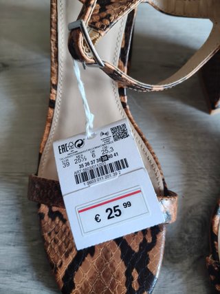 Sandalias Pull&Bear tacón serpiente