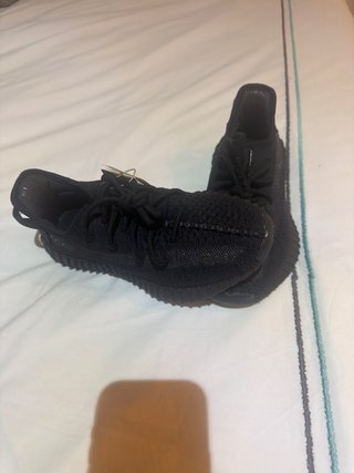 Adidas Yeezy Boost 350 V2 Talla 37 sin usar