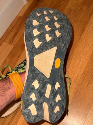 Hoka Tecton X3