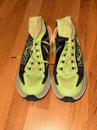 Hoka Tecton X3
