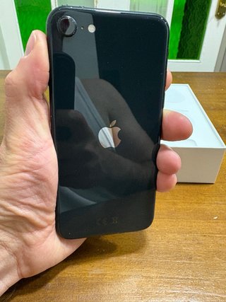 iPhone SE (2ª Gen) 2020 Negro