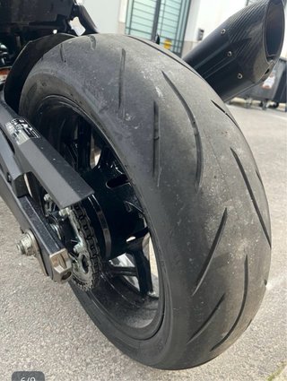 Suzuki GSXS 750 Full