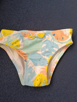 3..piezas de ropa de bebé