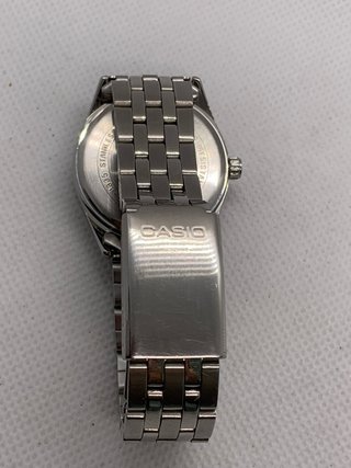 Reloj Casio Mujer Rosa y Plateado