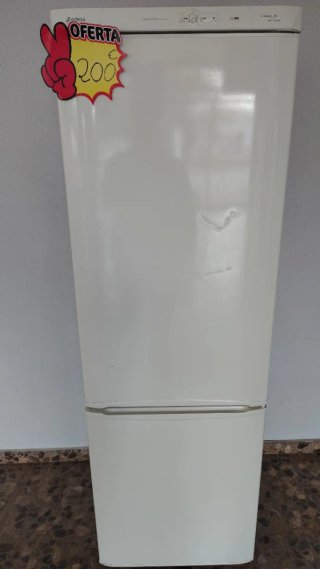 Lavadora , frigorífico y lavavajillas