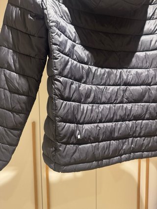 Plumífero negro con capucha Pull&Bear