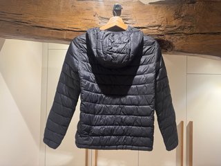 Plumífero negro con capucha Pull&Bear