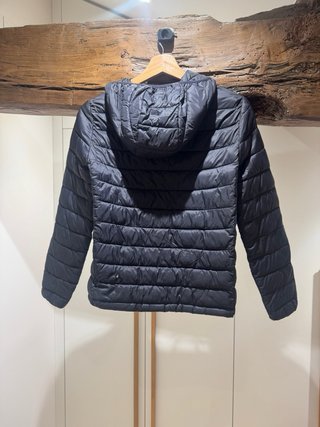 Plumífero negro con capucha Pull&Bear