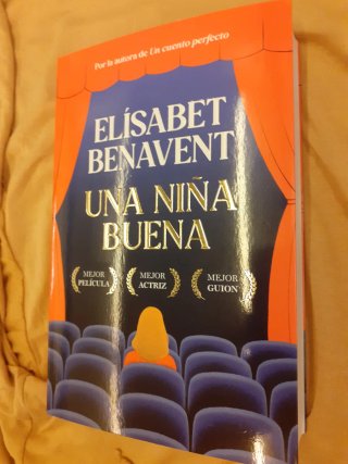 ELÍSABET BENAVENT "Una niña buena: