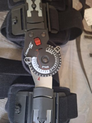 Tutore Ginocchio Donjoy X-ROM Post-Op