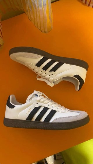 Adidas Samba Mujer Blancas y Negras