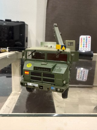 Maqueta camión Pegaso militar antiguo