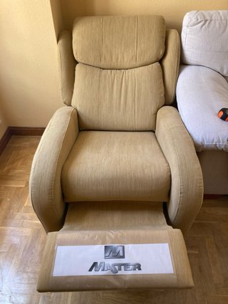 Sillón reclinable beige tela