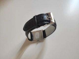 Reloj Lotus Cuadrado Negro y Plateado