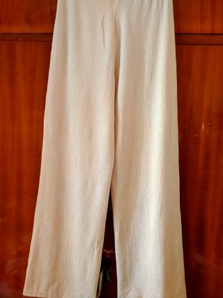 Pantalones anchos beige mujer