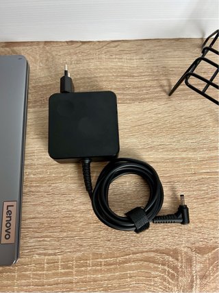 Lenovo Slim i5-12450H | 16 RAM | 512 | Batería 100