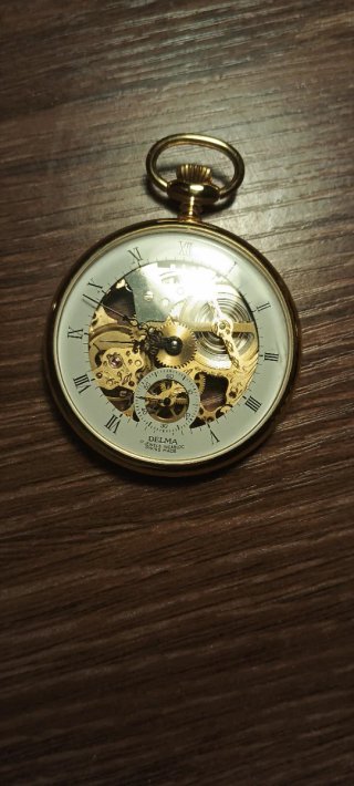 Reloj de Bolsillo Delma skeleto Dorado.