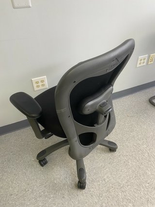 Silla Ergonómica de Oficina Negra
