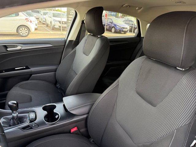 Ford Mondeo 2.0TDCI-Titanium 5P -UnicoPropietario