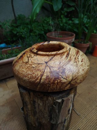 Cuenco de madera de haya artesanal