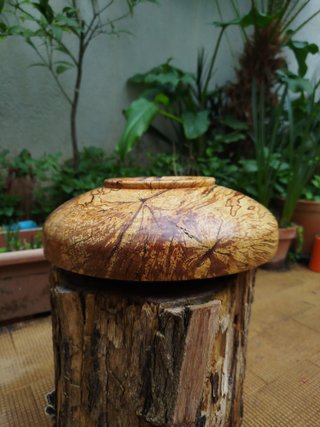 Cuenco de madera de haya artesanal