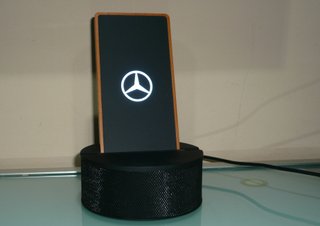 Altavoz SCX Design W18 con Cargador Inalámbrico