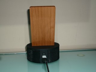 Altavoz SCX Design W18 con Cargador Inalámbrico