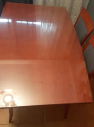 Mesa y 4 Sillas Comedor