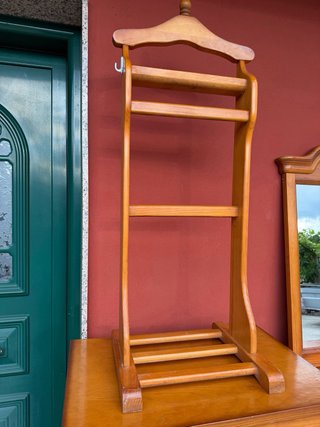 Cómoda cajonera de madera conjunto