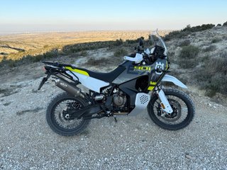 Escape SPARK Dakar KTM 890 / Husqvarna 901 Norden