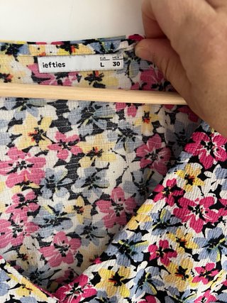 Vestido Lofties floral manga corta talla L