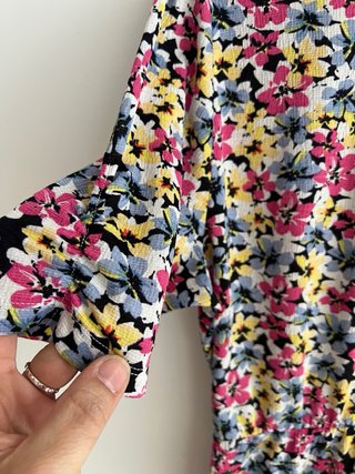 Vestido Lofties floral manga corta talla L