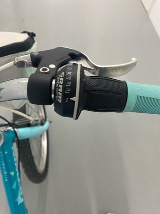 Bicicleta infantil color turquesa