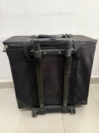 Maleta reforzada negra