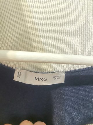 Jersey Mango cuello cremallera azul y blanco
